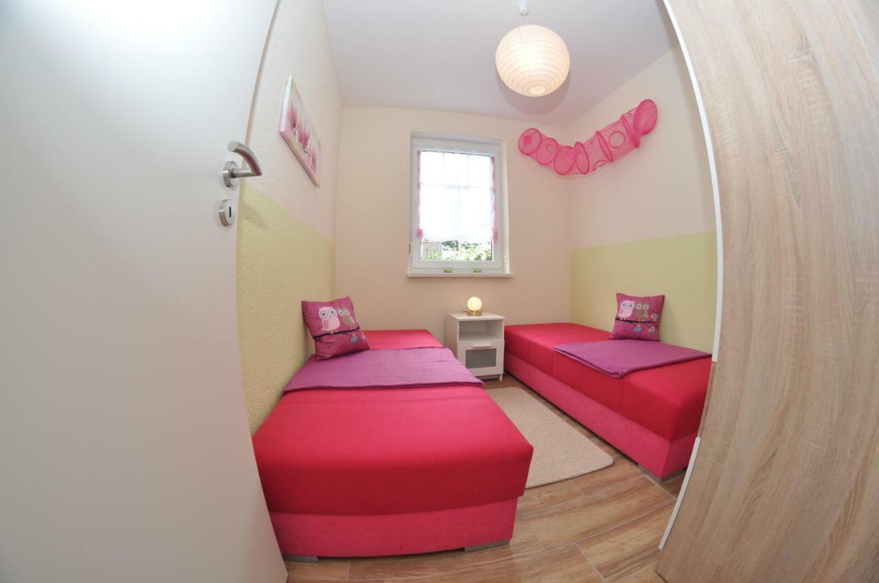 Ferienhaus Mueritzzauber / Eg-Appartement Marienfelde Exterior foto